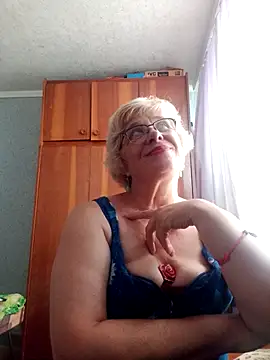 52MiaLove02 Adlı Modelin Canlı XXX Sohbeti