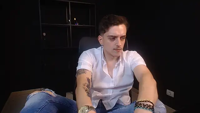 Онлайн чат XXX FelixStarkk
