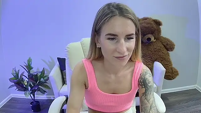 DeboraHorny's Live XXX Chat