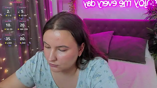 Chat +18 de FeralPeach ao vivo