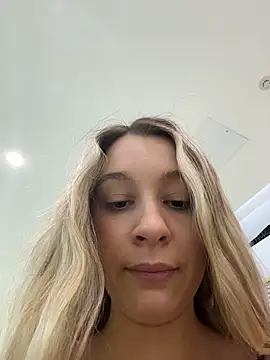 Chat +18 de SashaCatt ao vivo