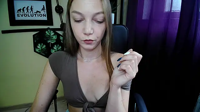 EmillyPlay Chat XXX live