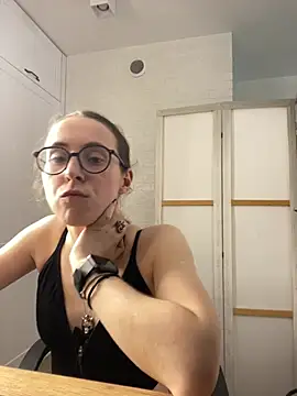 Živý XXX chat MartiniiSelenna