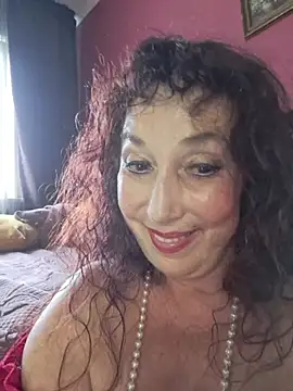 GypsyEsmeralda 라이브 XXX 채팅