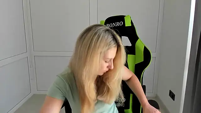 MissLunariaa Chat XXX live
