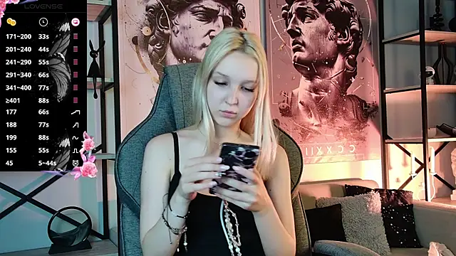 MaoqiBeverly XXX чат на живо