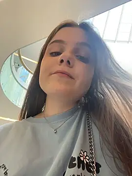 Lunabelle_ Chat XXX live