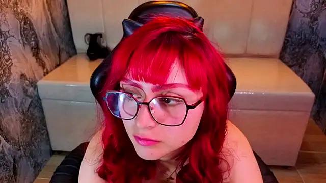 Chat XXX ao vivo de Queen_Red_v