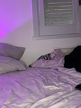 Онлайн чат XXX cherryxxox