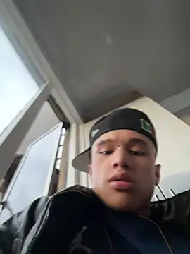 Dominik_Souza live XXX chat