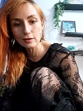 HelenWildCat's Live XXX Chat