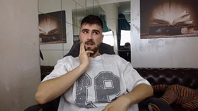 KyloEast Live XXX-Chat