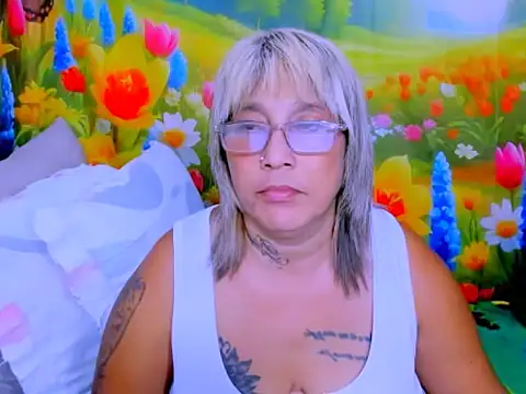 indianroxyn Live XXX chat