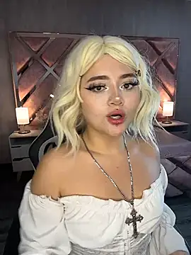 Chat XXX en directo de lya_nekko_