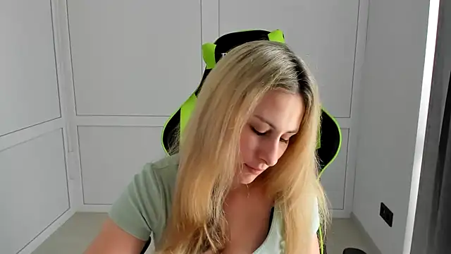 Chat XXX ao vivo de MissLunariaa