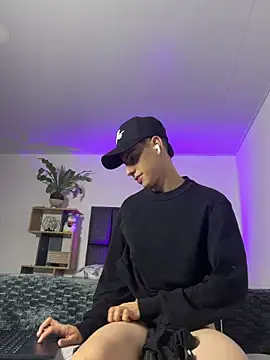 SebastianReed_'s Live XXX Chat