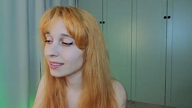 tgirlfoxy: онлайн-секс-чат
