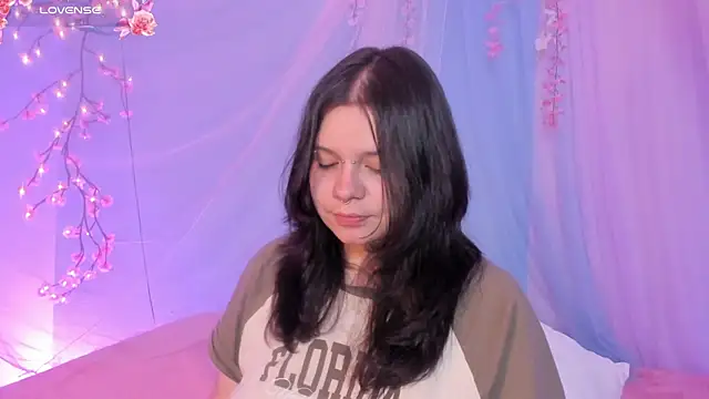Mey_moon Chat XXX in diretta