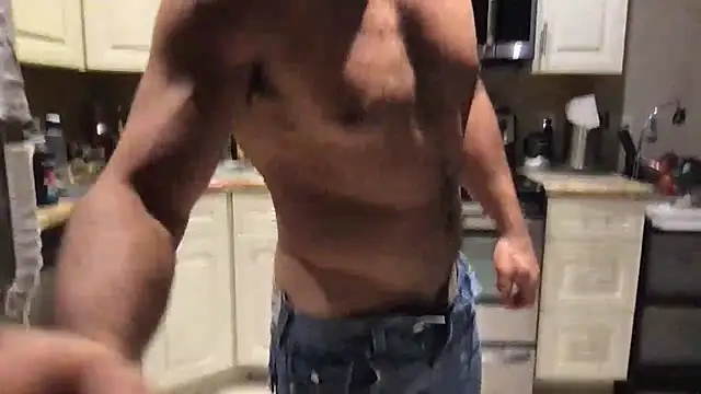 BigGuyMuscle Live XXX Chat
