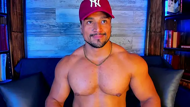 MikeEstevess Live XXX-chat