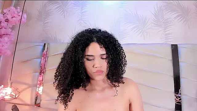 Lilithadams1 现场XXX聊天