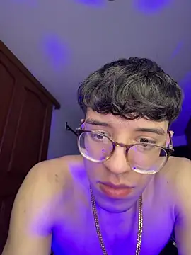 Chat XXX en directo de ArthurDavies21_