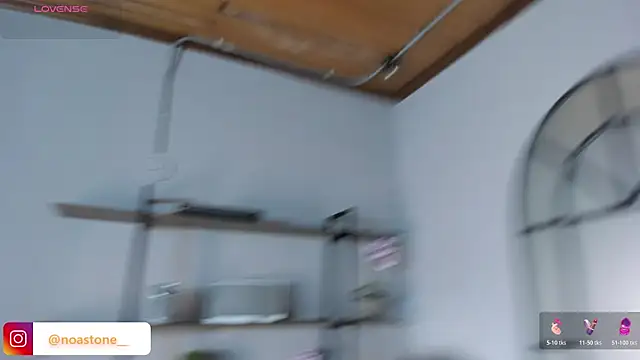Chat +18 de NoaStone_ ao vivo