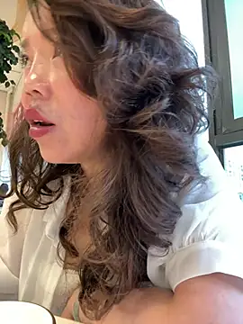 Chat +18 de anna_kk ao vivo