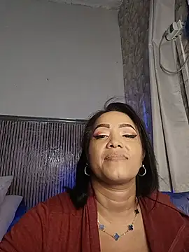 Chatroom XXX en direct de Yameil