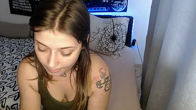 Chat XXX ao vivo de AlienforTwenty