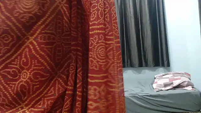 Chat XXX ao vivo de sunitha-3