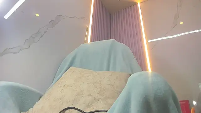 Mila_Leon Adlı Modelin Canlı XXX Sohbeti