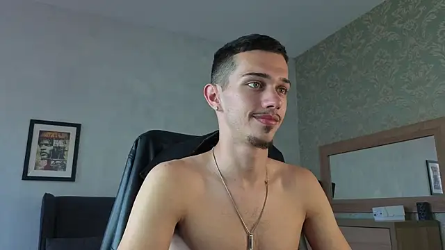 KaydenDrew Adlı Modelin Canlı XXX Sohbeti