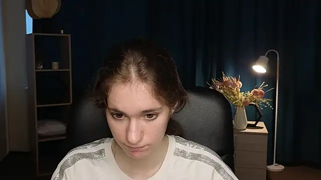 MuoiSlattery Adlı Modelin Canlı XXX Sohbeti