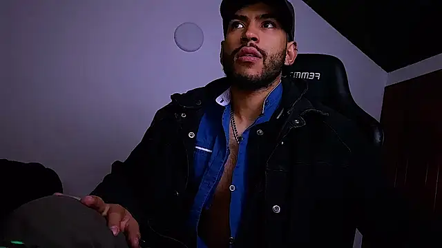 Lucius_Noal's Live XXX Chat