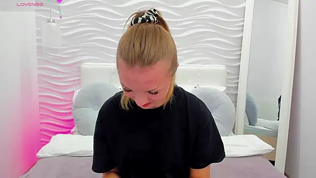 Živý XXX chat VirginOlly