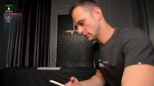 Czat XXX na żywo – BrandonNorris