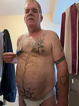 Chatroom XXX en direct de Caesar_Baxter