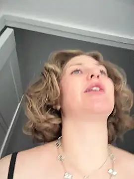 Chat XXX en directo de KellyKeler