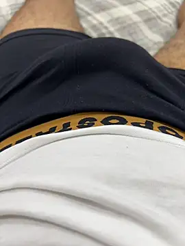 Webkamerová show NaughtyAndr7