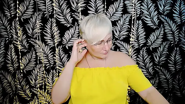 Olivia_playful élő XXX-chatje