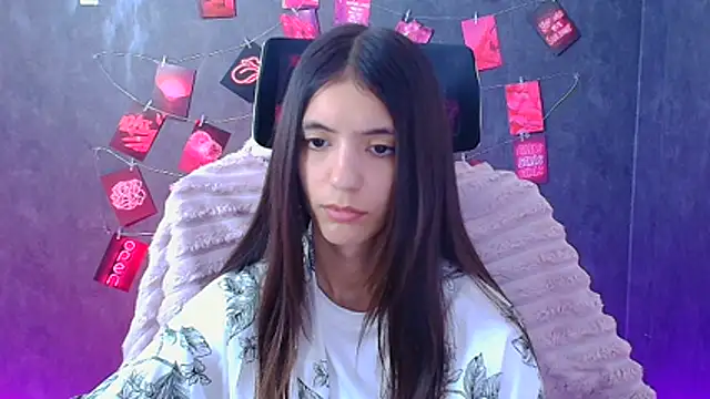Chat +18 de Aishell_ ao vivo