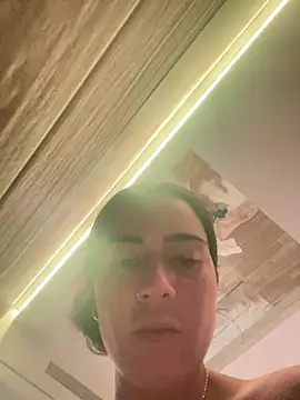 exoticnoah Chat XXX live