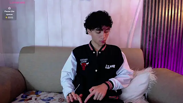 XXX chat uživo modela Axxel_White