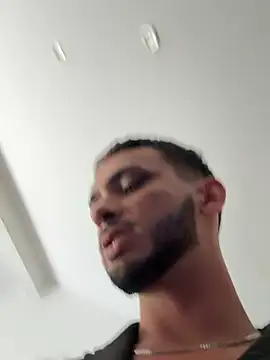 Gipsyboysteve Adlı Modelin Canlı XXX Sohbeti