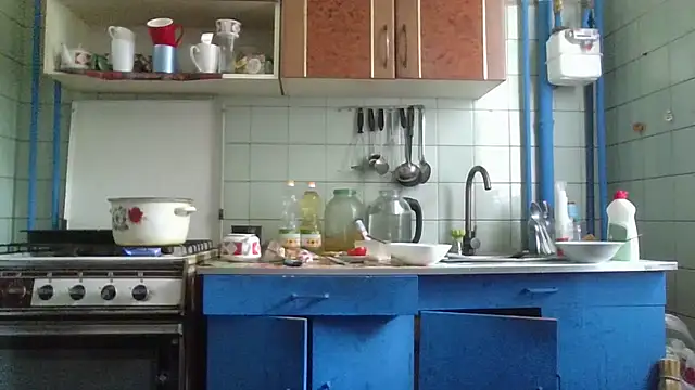 DanaNeon Adlı Modelin Canlı XXX Sohbeti
