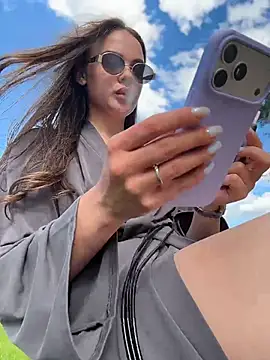 Chat +18 de KristiRich ao vivo