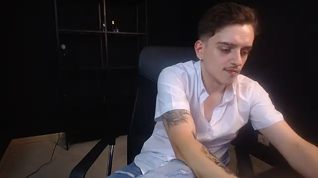 Онлайн чат XXX FelixStarkk