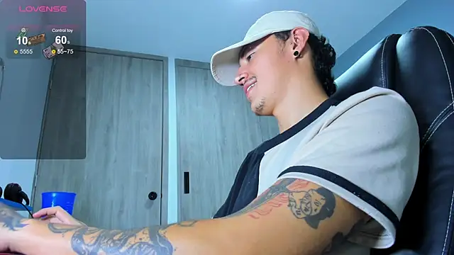 Chat XXX ao vivo de LOBO_ALPHA