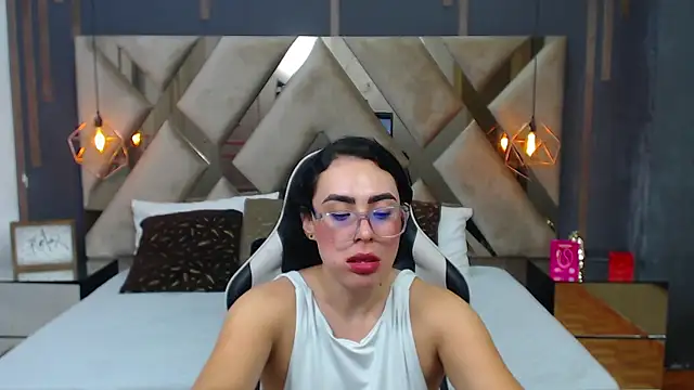 MartinaaFit's Live XXX Chat